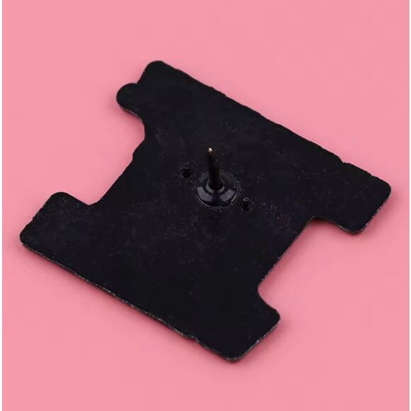 I Don't Know I Just Work Here Employee Enamel Pins 75-2 - Picture 5 of 5